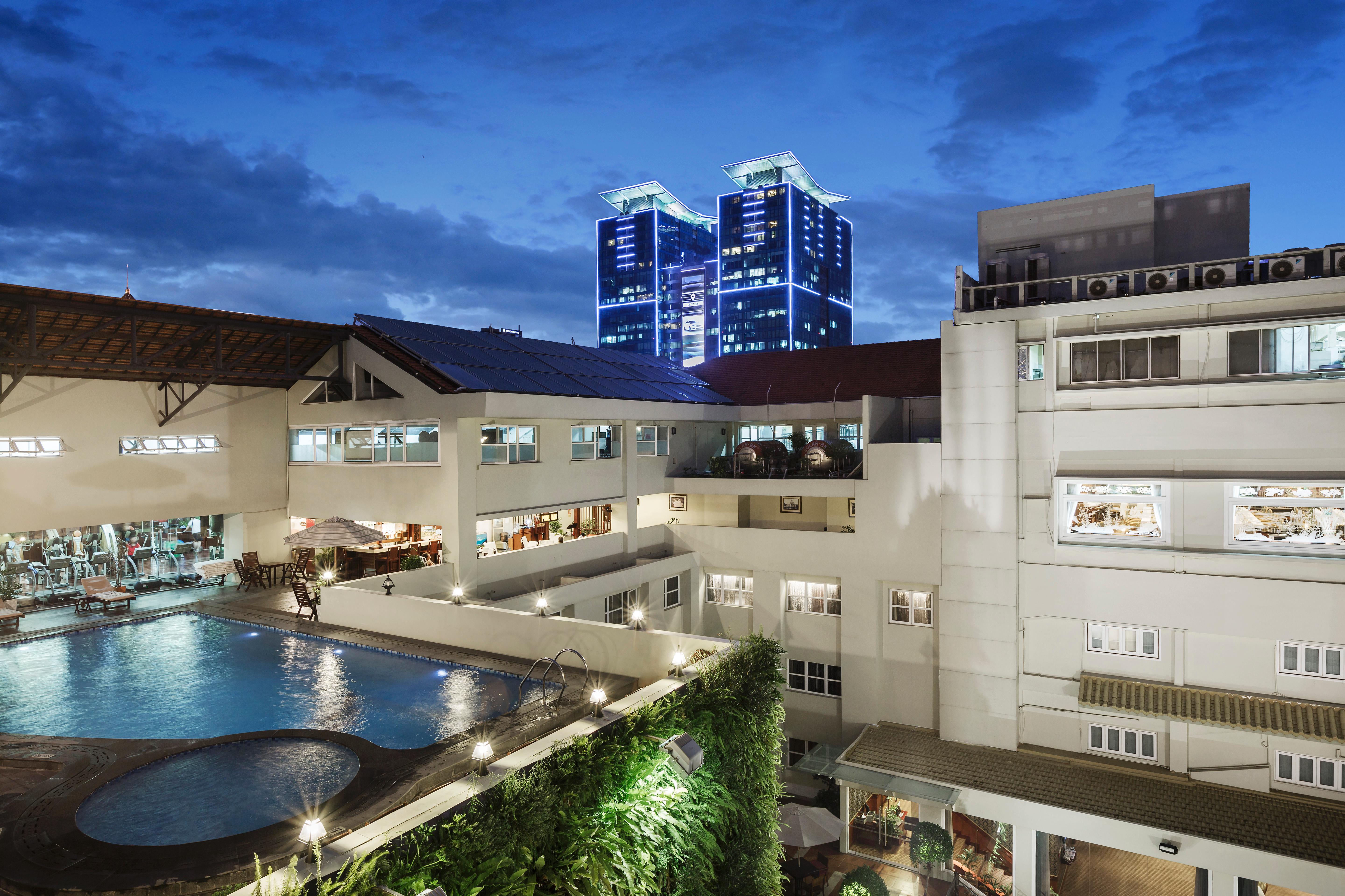 Rex Hotel Ho Chi Minh City Exterior photo The hotel's pool